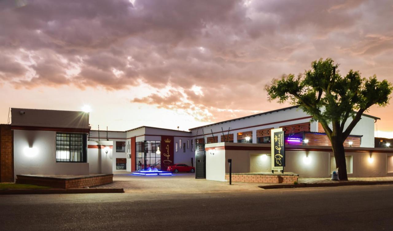 Hotel El Infinito Lifestyle à Kempton Park Extérieur photo