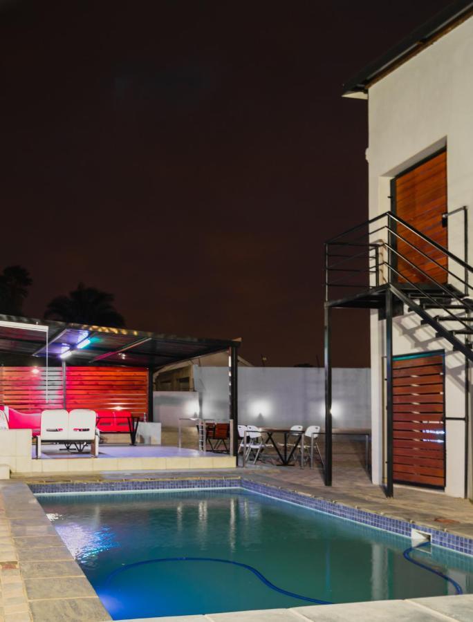 Hotel El Infinito Lifestyle à Kempton Park Extérieur photo