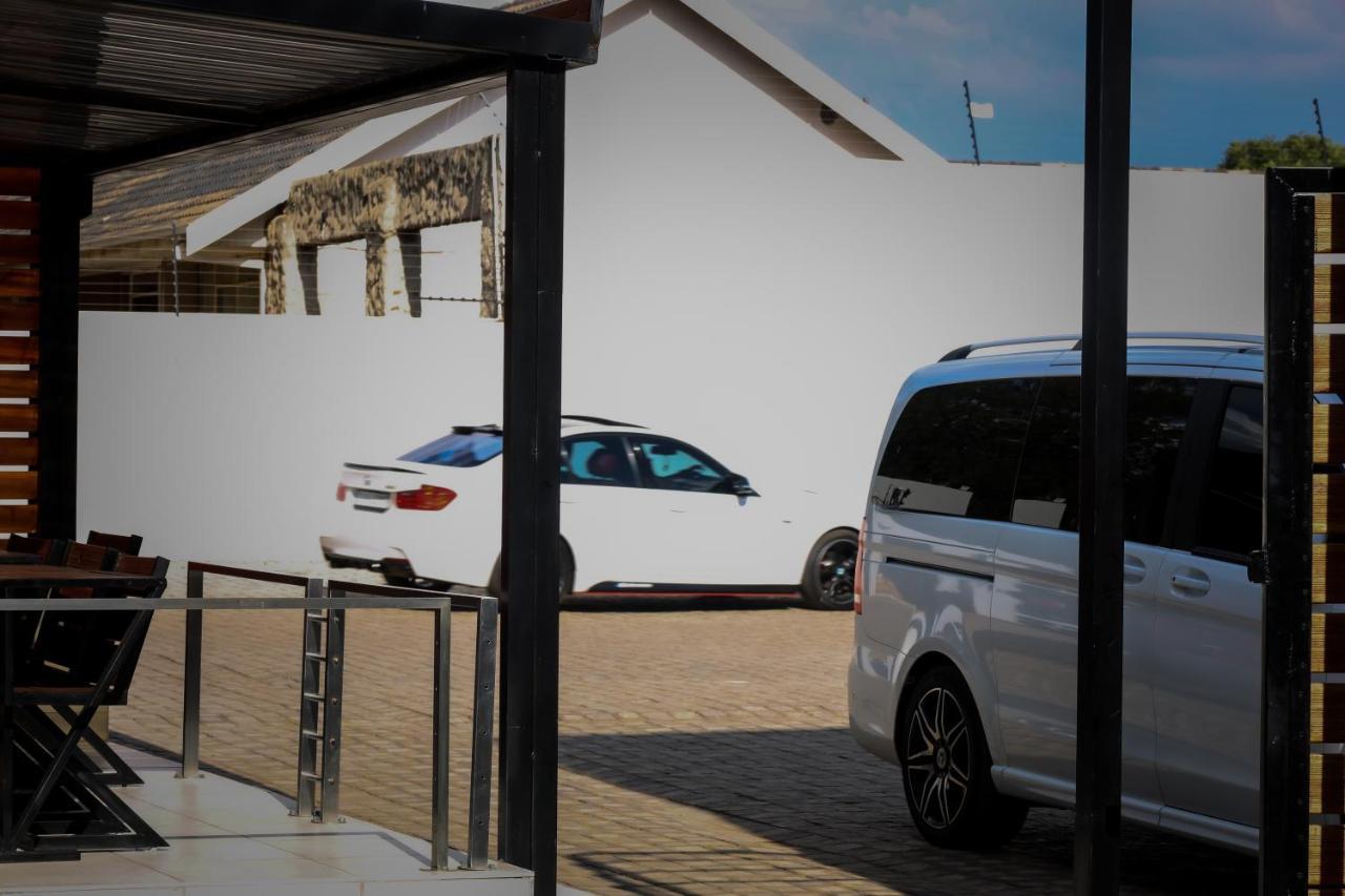 Hotel El Infinito Lifestyle à Kempton Park Extérieur photo