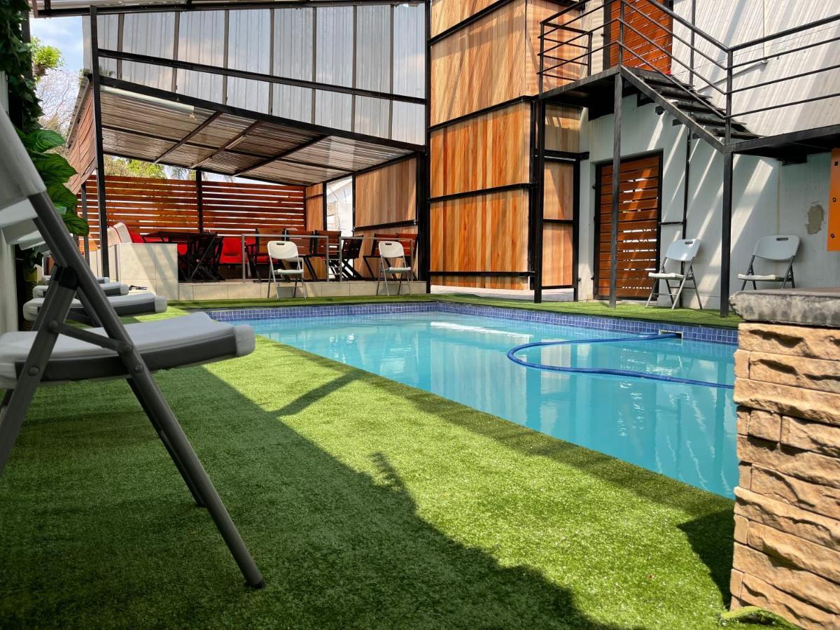 Hotel El Infinito Lifestyle à Kempton Park Extérieur photo